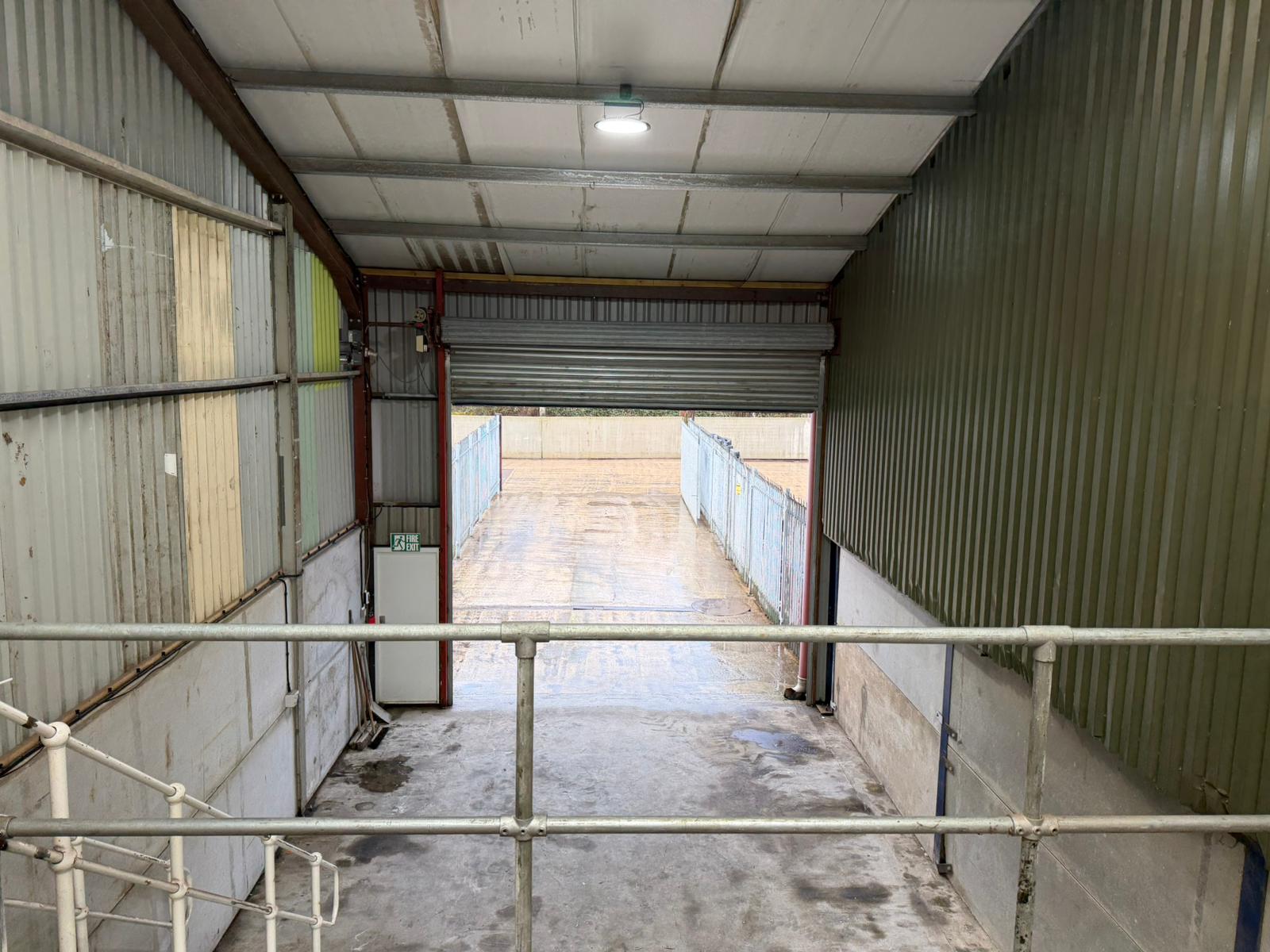 Industrial Unit in Bicester - photo 3